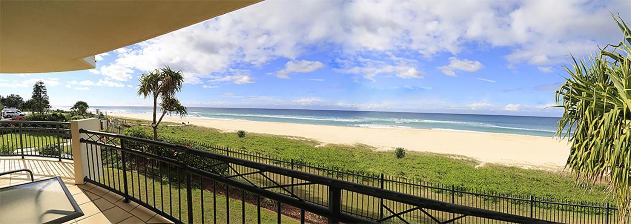 Golden Riviera Absolute Beachfront Resort Gold Coast Exterior photo
